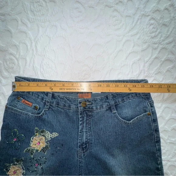 Vintage Daniel Y2K Floral Beaded Jeans - Picture 2 of 13